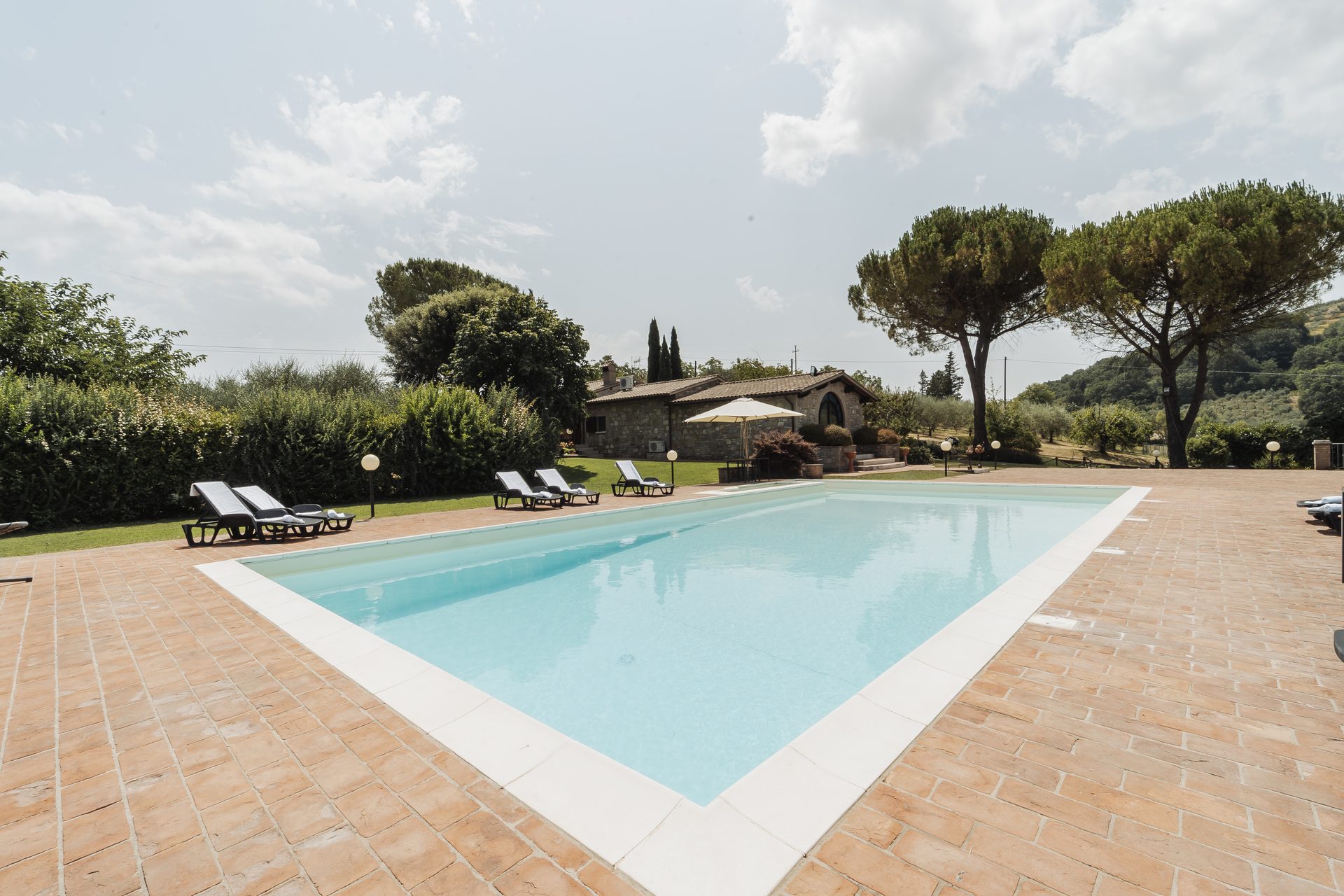 Struttura e piscina