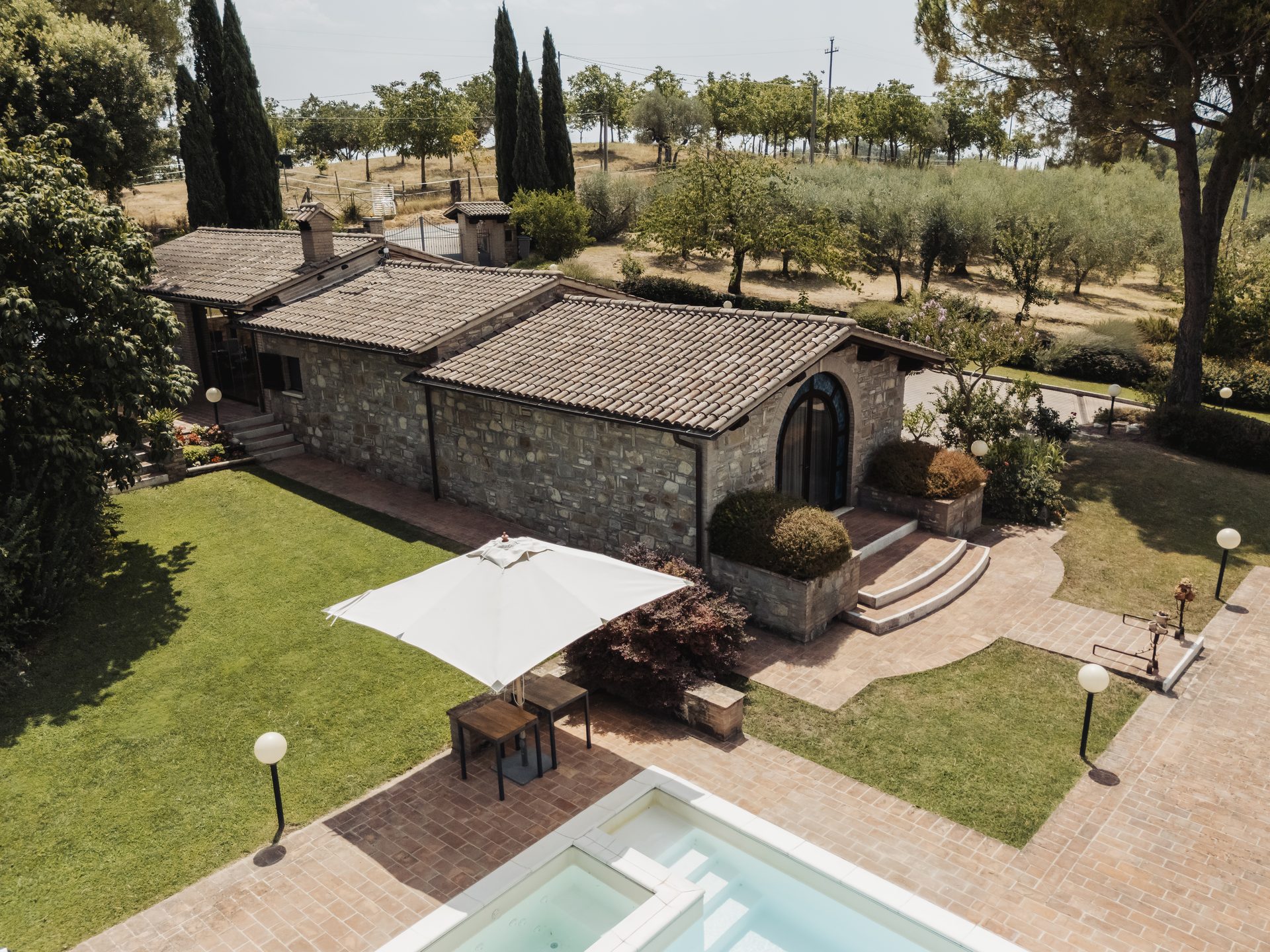 Struttura e piscina